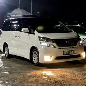 Toyota Vellfire, 2011