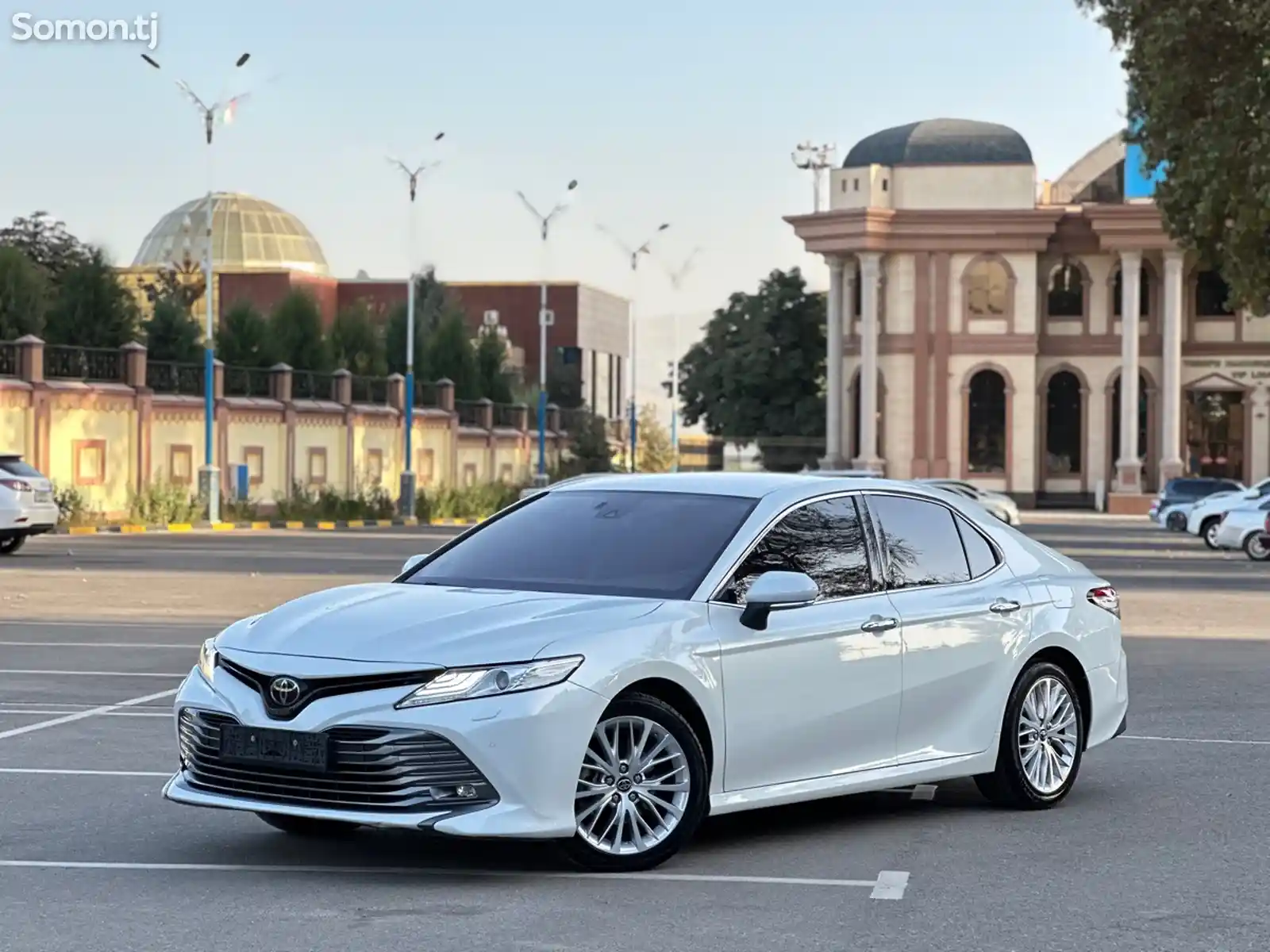 Toyota Camry, 2019-1