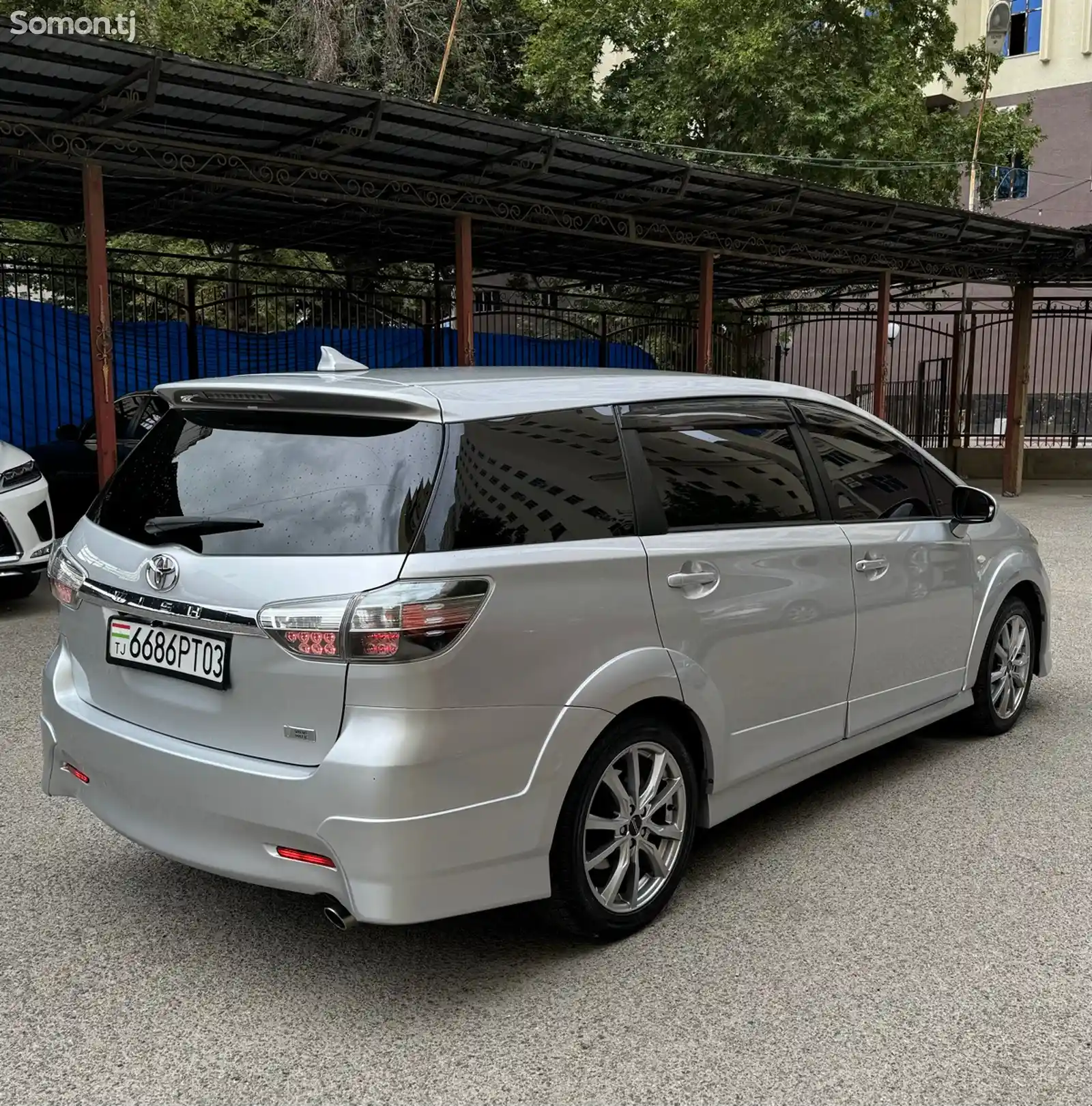 Toyota Wish, 2010-6