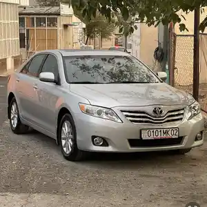 Toyota Camry, 2011