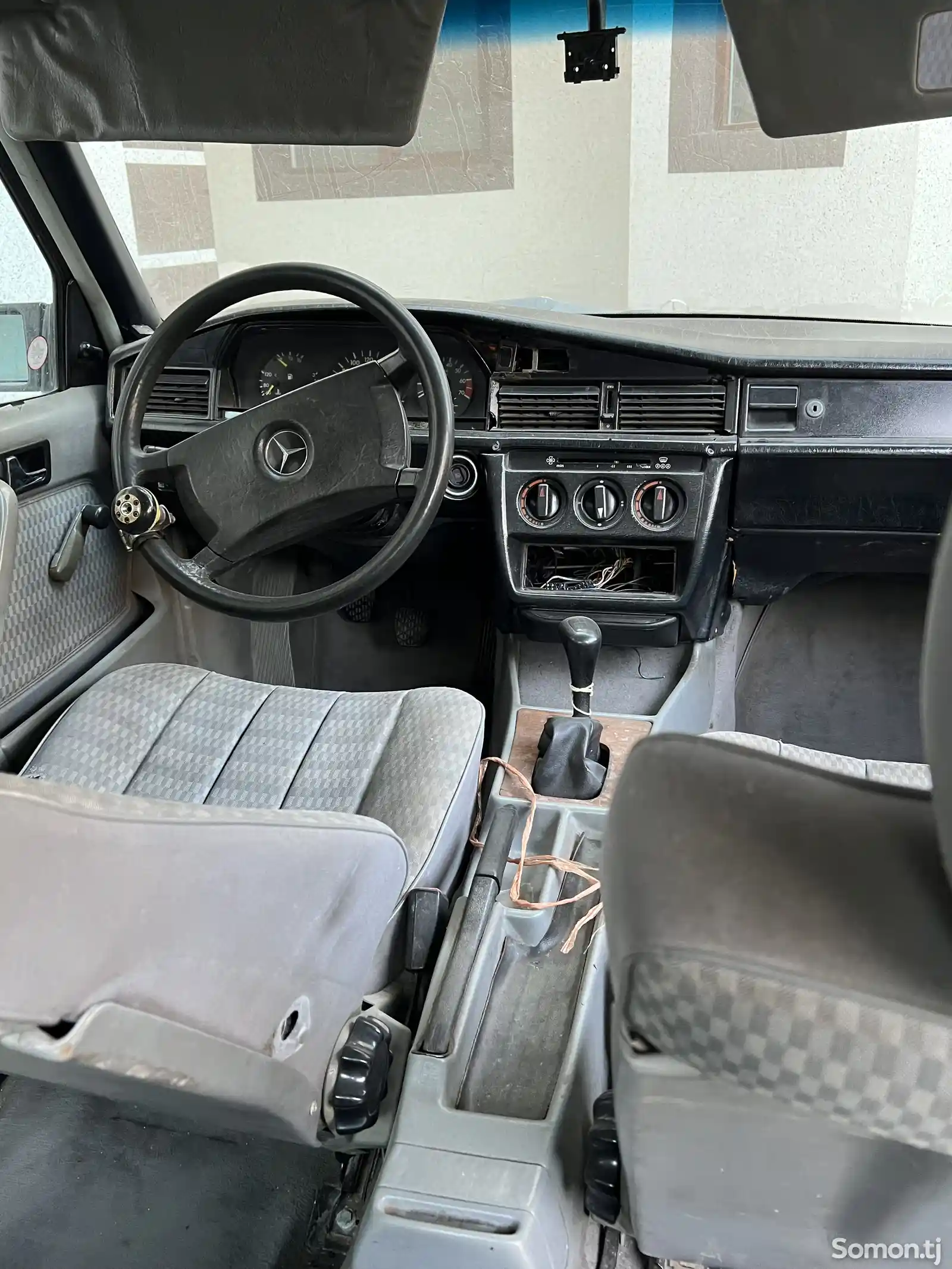 Mercedes-Benz W124, 1989-5