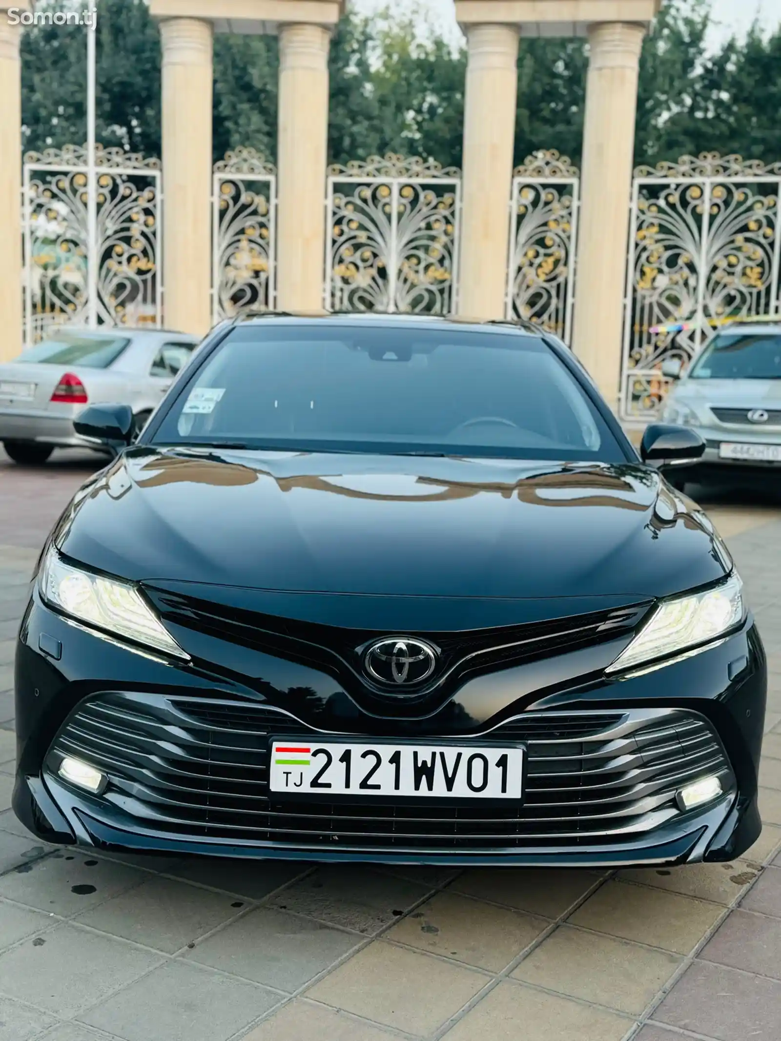 Toyota Camry, 2019-1