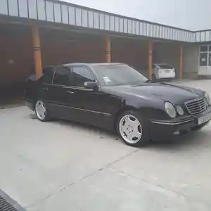 Mercedes-Benz E class, 2000