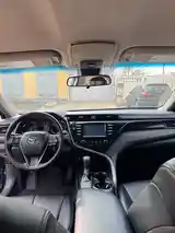 Toyota Camry, 2019-5