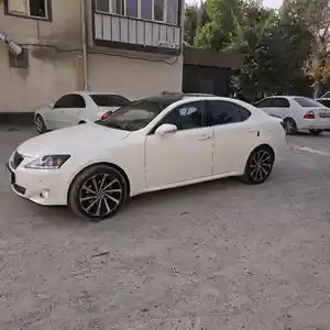 Lexus IS series, 2008