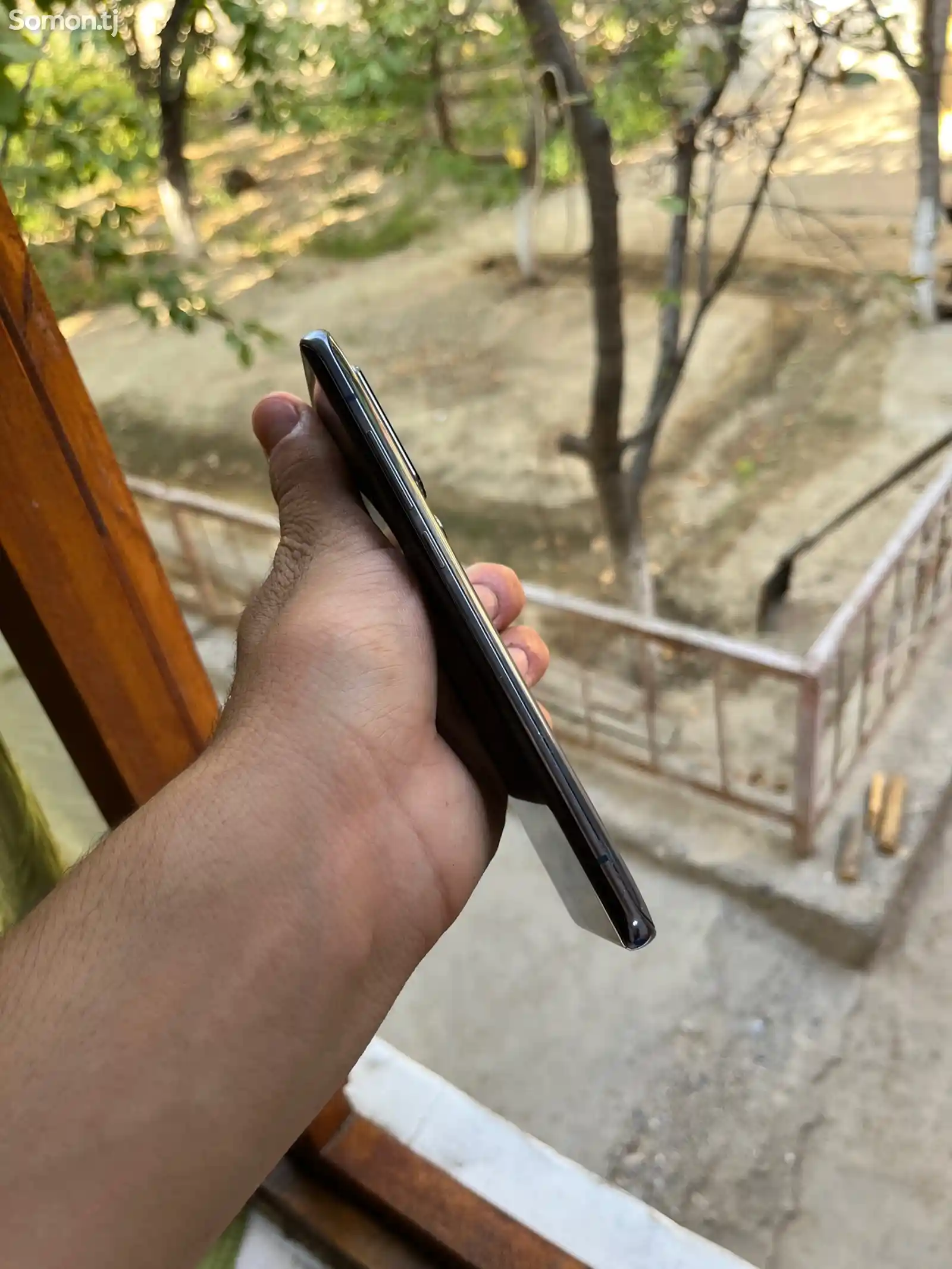 Xiaomi Mi 10 8/128Gb-7