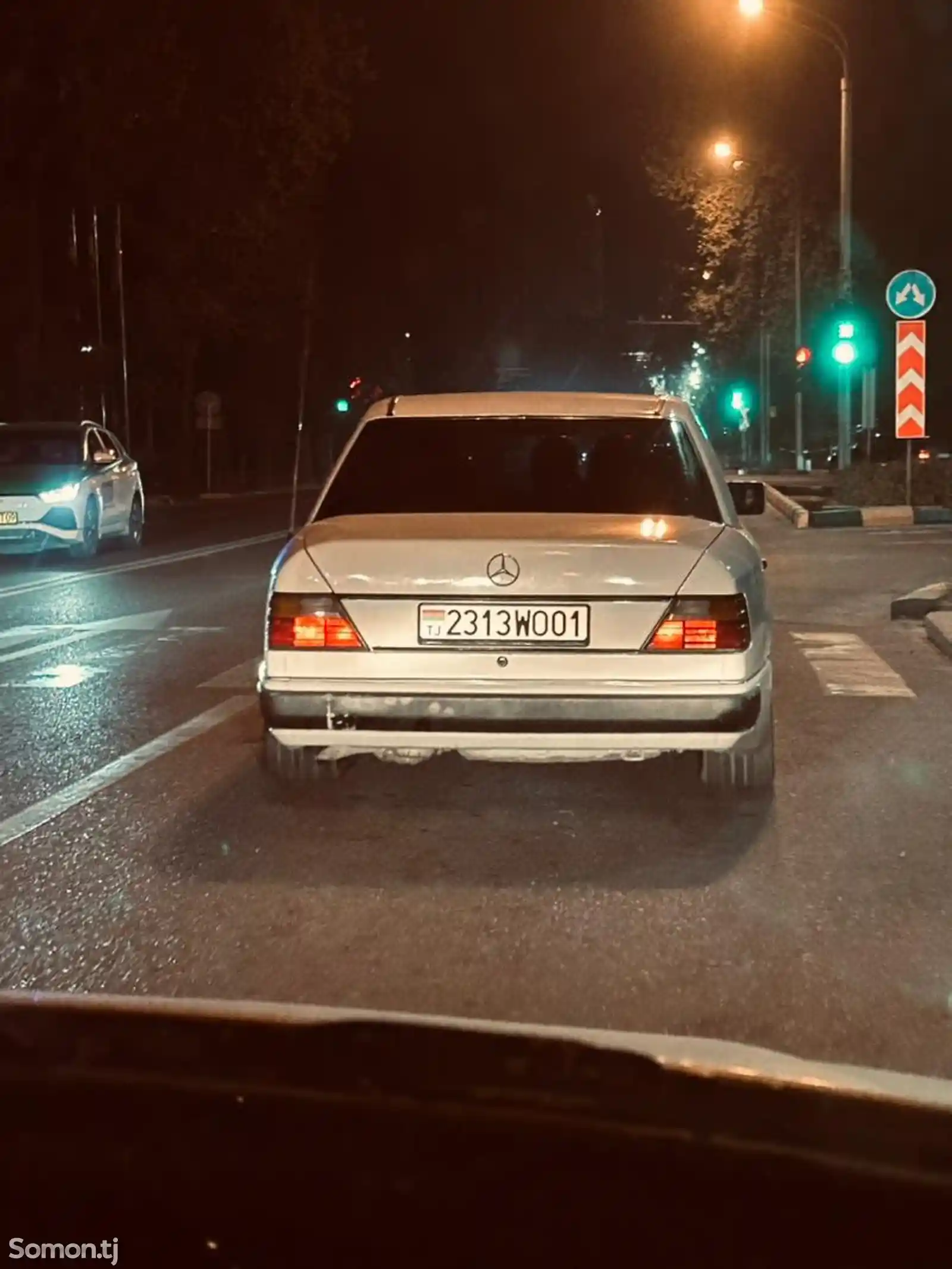 Mercedes-Benz W124, 1992-11