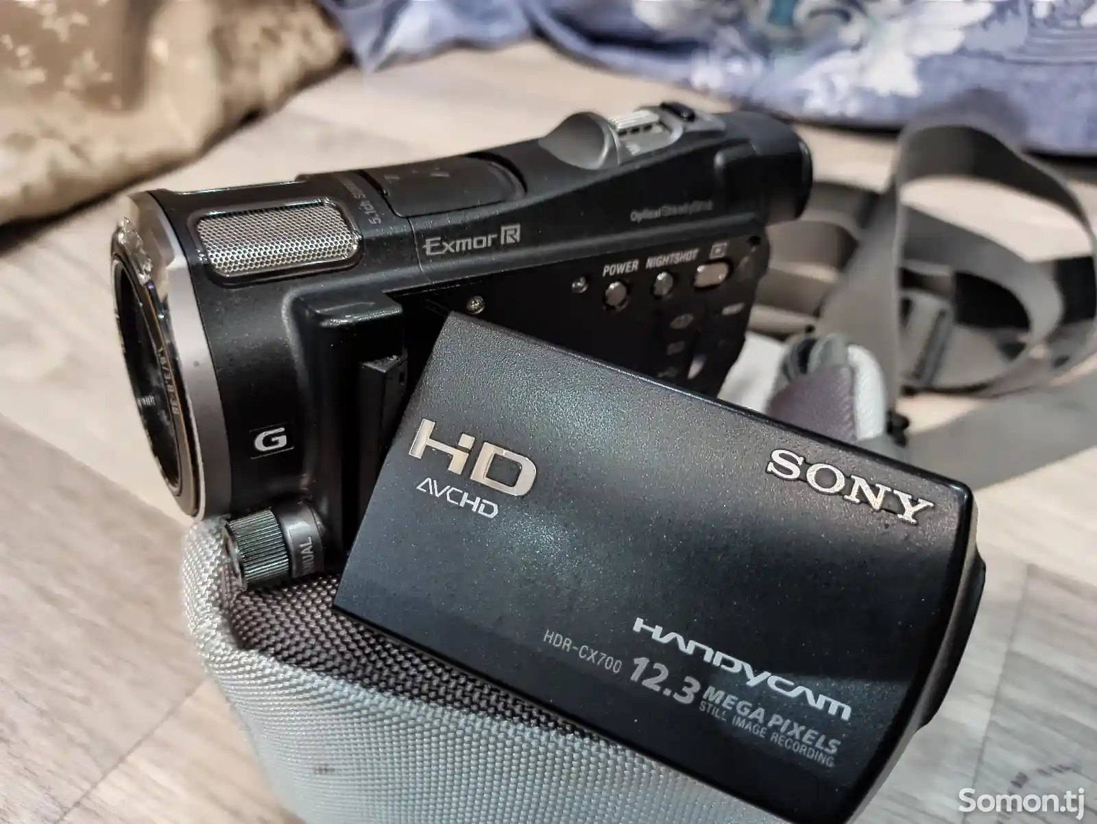 Видеокамера SONY HDR-CX700-1