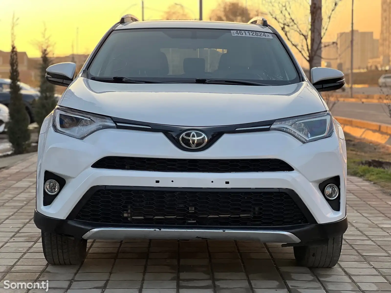 Toyota RAV 4, 2015-1