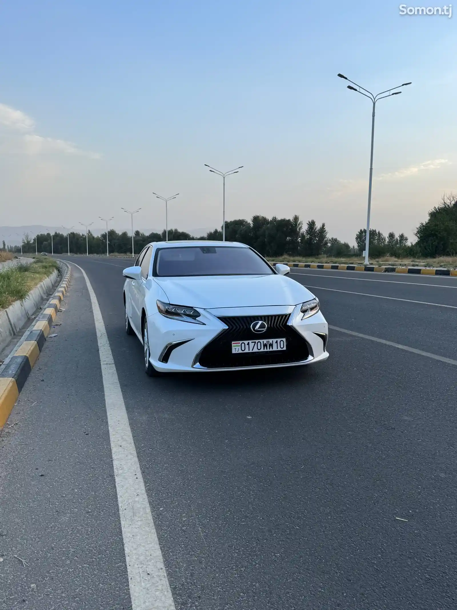 Lexus ES series, 2015-3