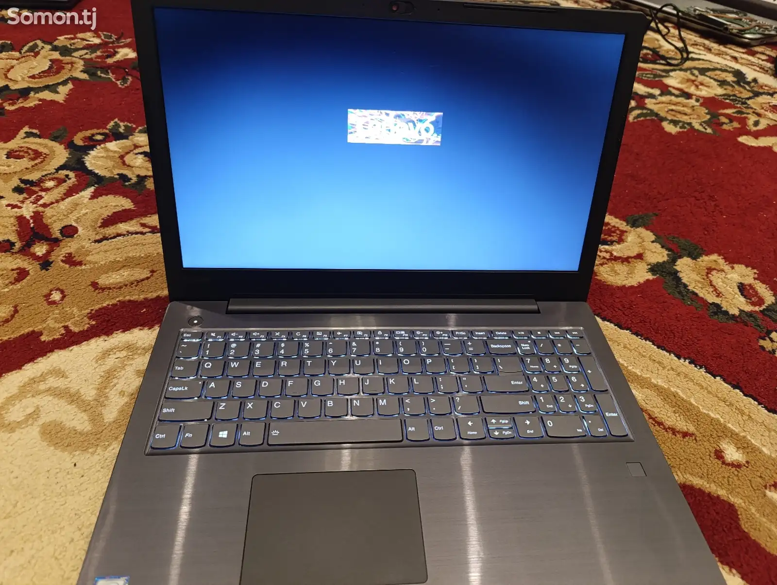 Ноутбук Lenovo v330-15ikb i5-7gen-1