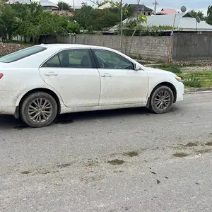 Toyota Camry, 2011