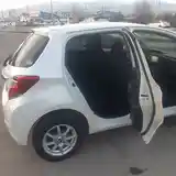 Toyota Vitz, 2014-8