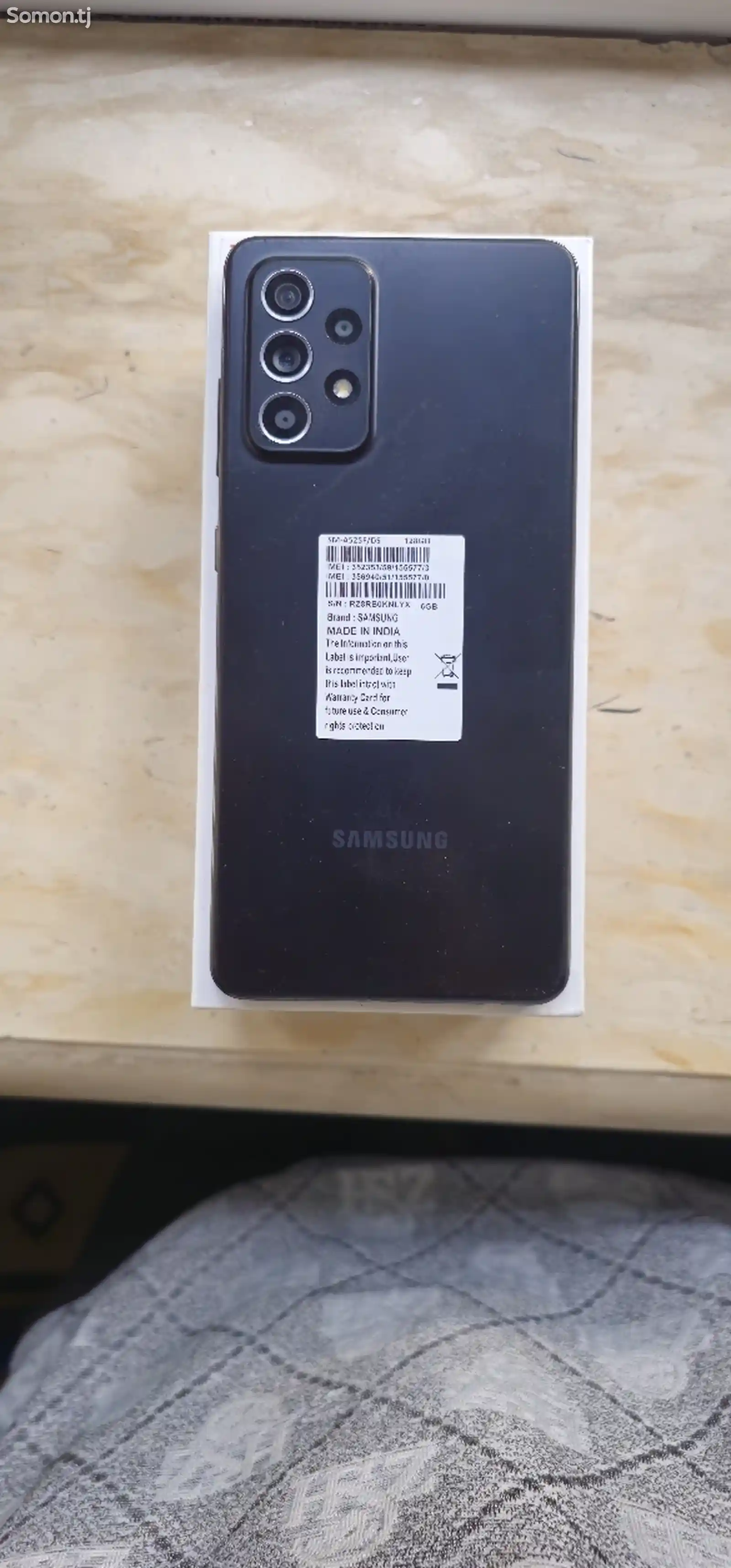 Samsung Galaxy A52-1