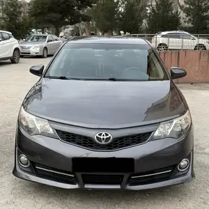 Toyota Camry, 2013