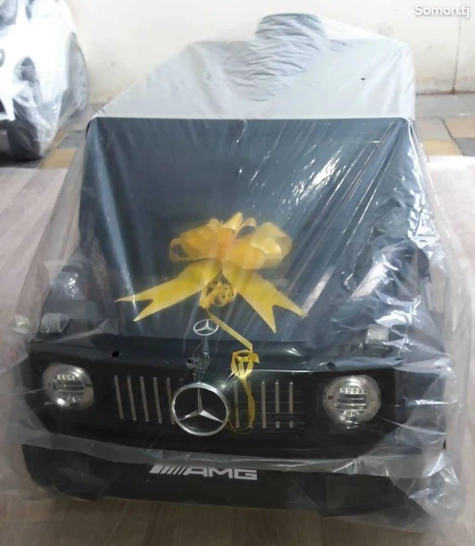 Детская машинка Mercedes AMG-4