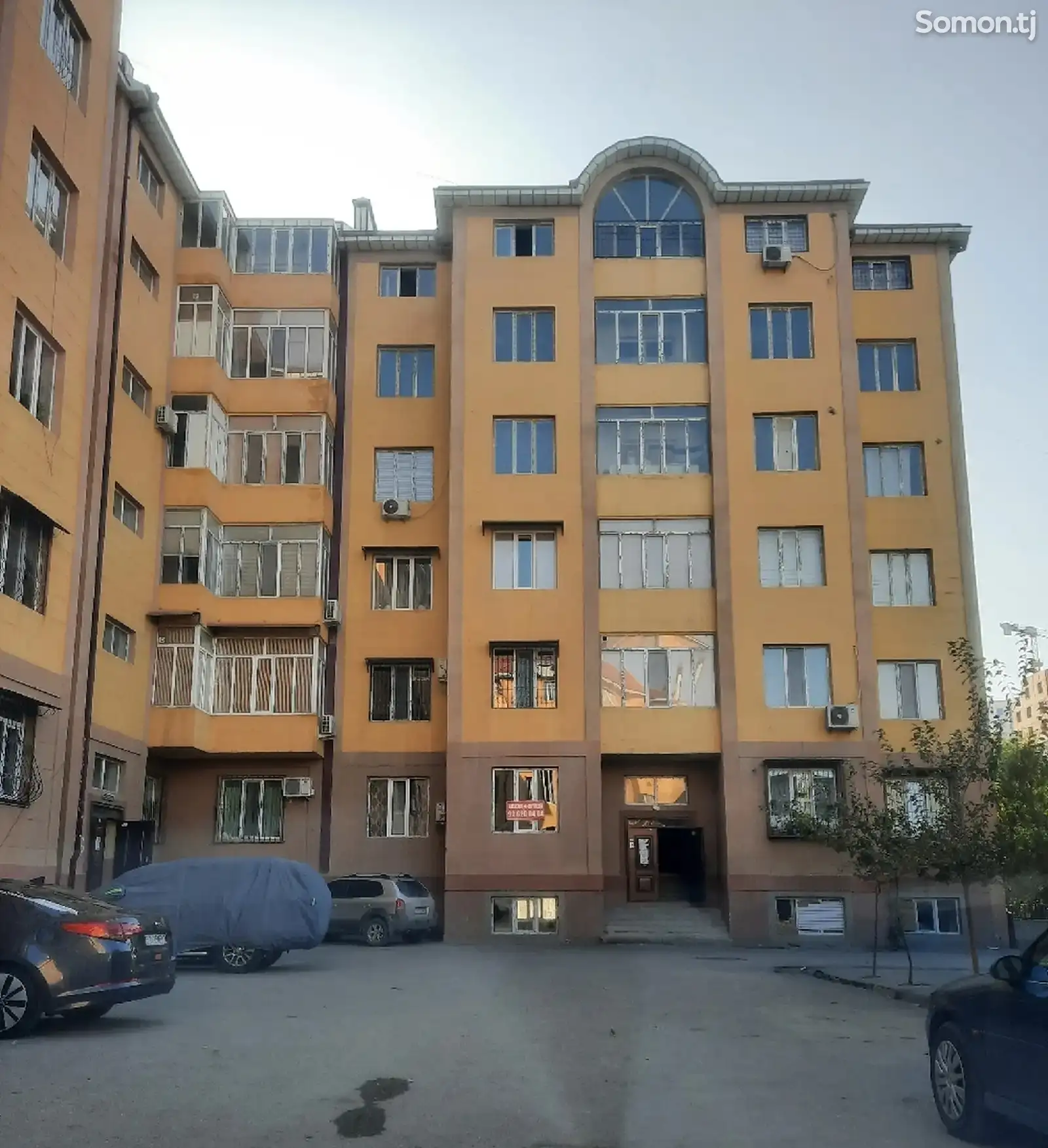 3-комн. квартира, 1 этаж, 83 м², 20 мкр-1