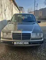 Mercedes-Benz W124, 1992-3