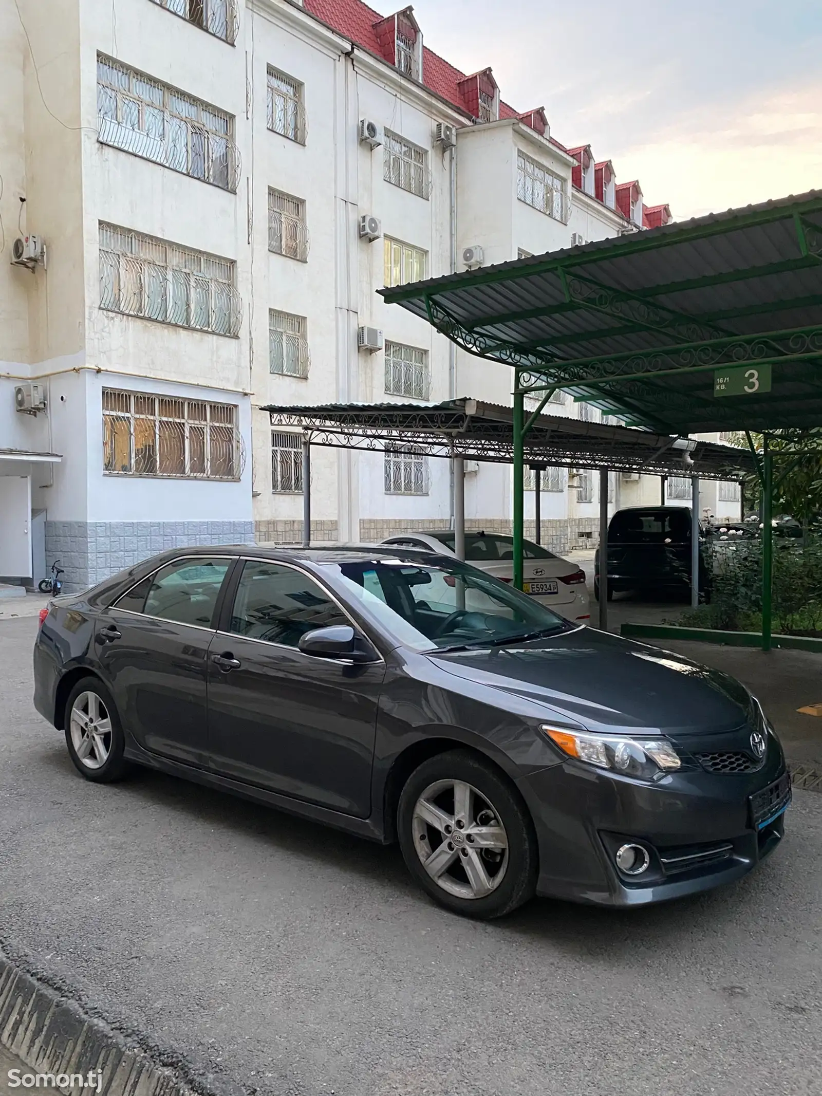 Toyota Camry, 2013-3