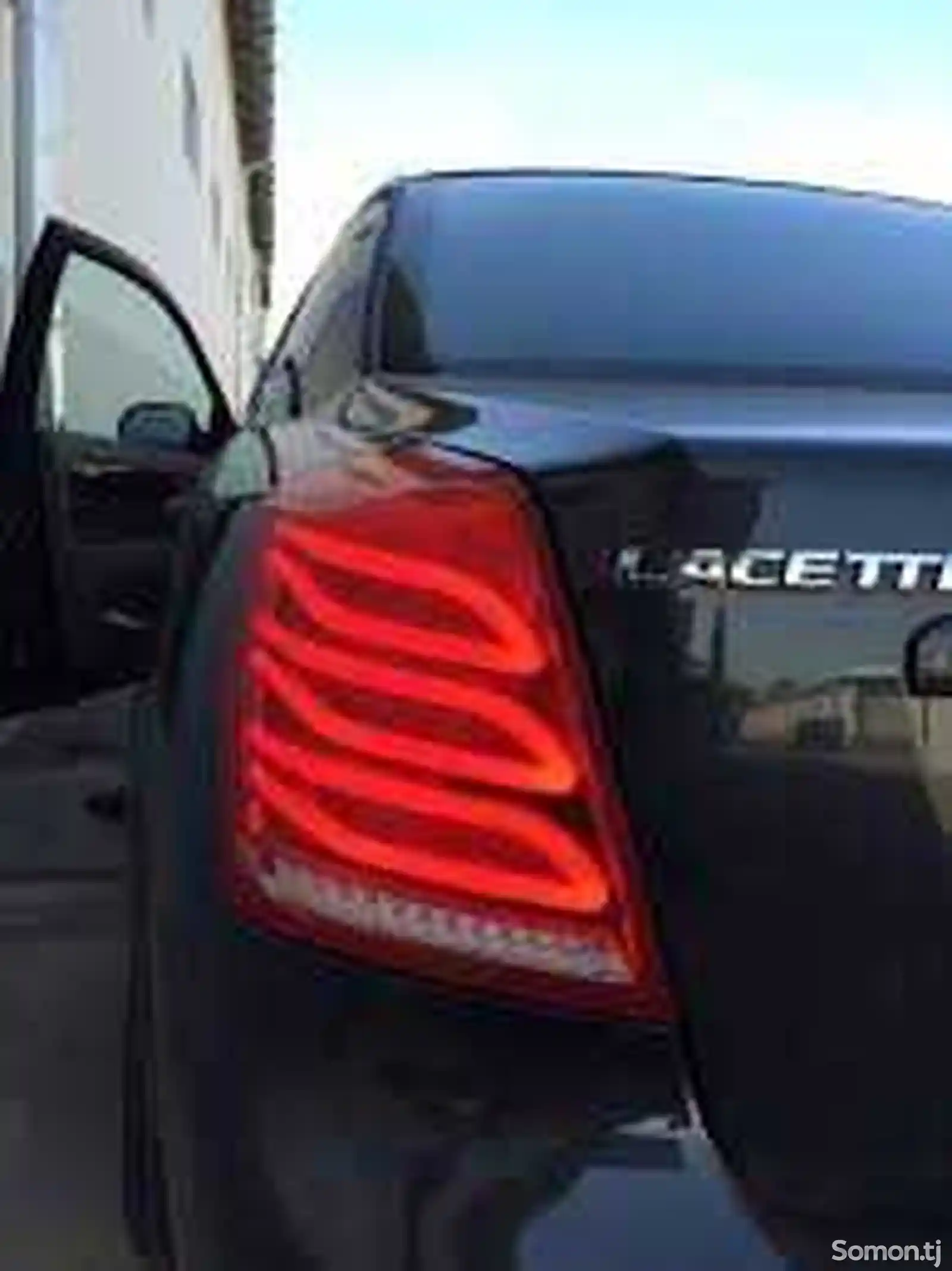 Задние фонари на Chevrolet Lacetti-2