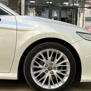 Toyota Camry, 2020