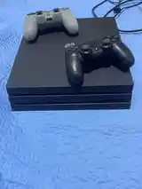 Игровая приставка PlayStation 4pro-3