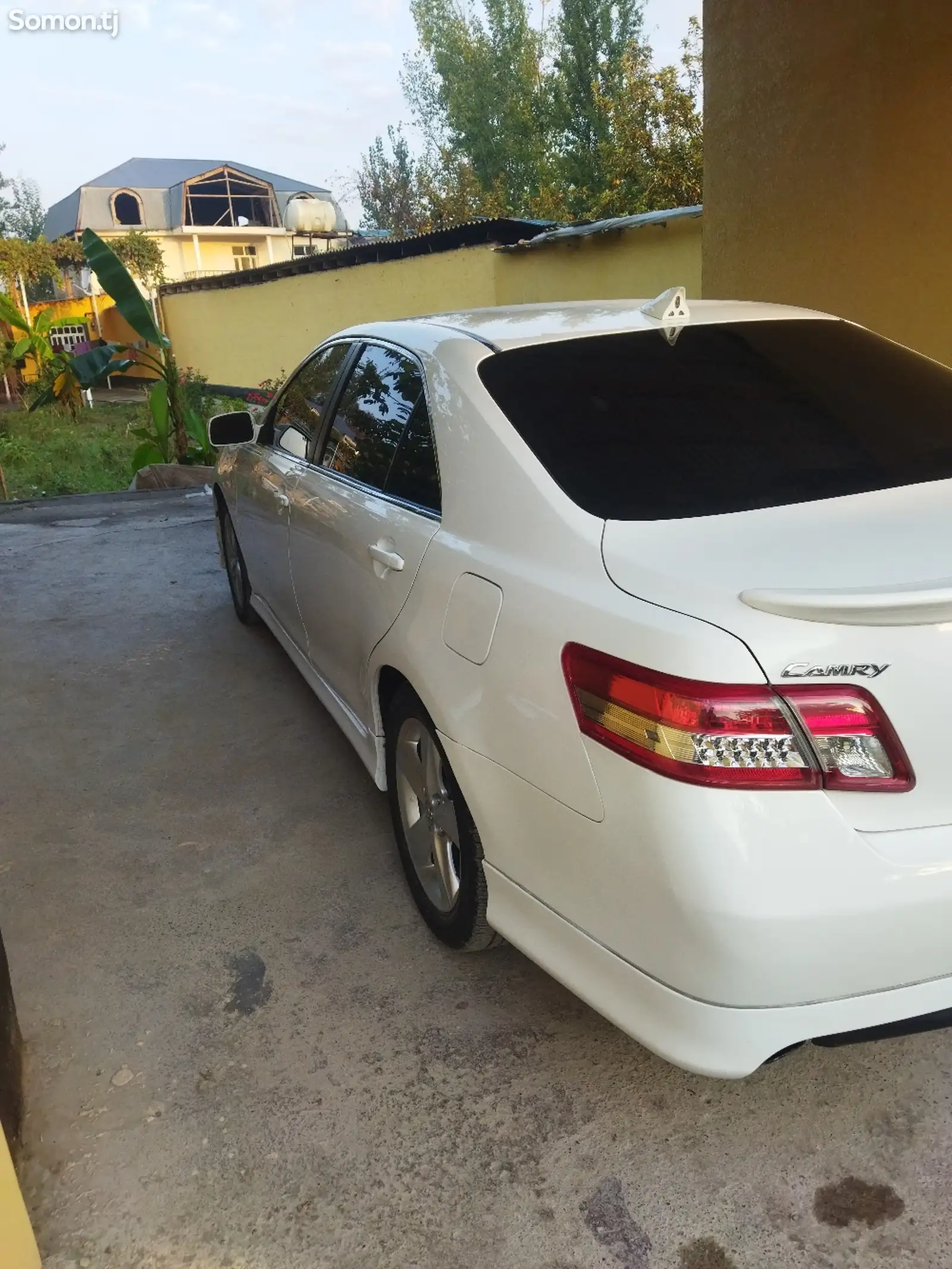 Toyota Camry, 2011-6