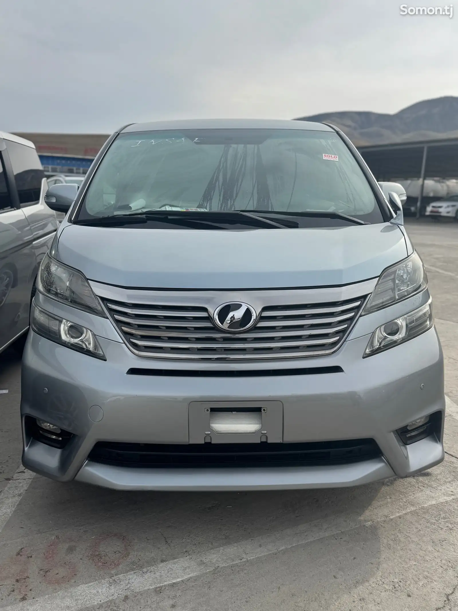 Toyota Vellfire, 2014-1