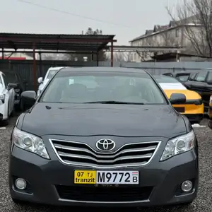 Toyota Camry, 2011