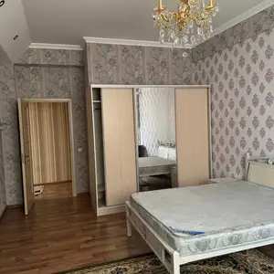 2-комн. квартира, 5 этаж, 86м², н.Шохмансур, Садбарг