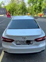 Toyota Camry, 2018-4