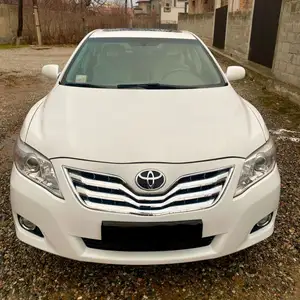 Toyota Camry, 2011