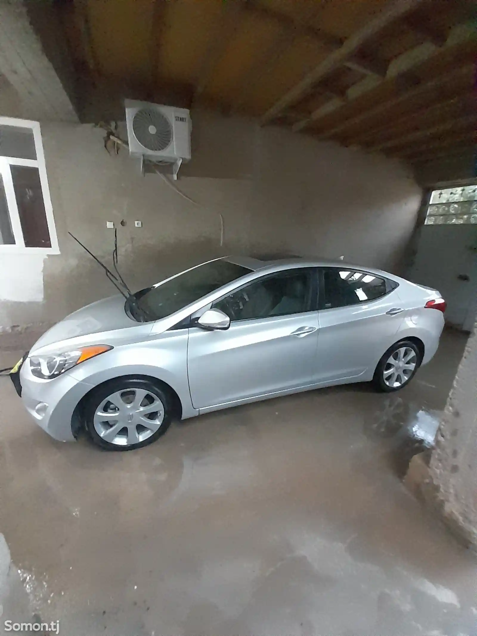 Hyundai Elantra, 2013-11