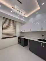 2-комн. квартира, 8 этаж, 72 м², Сино-9