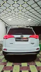 Toyota RAV 4, 2017-7