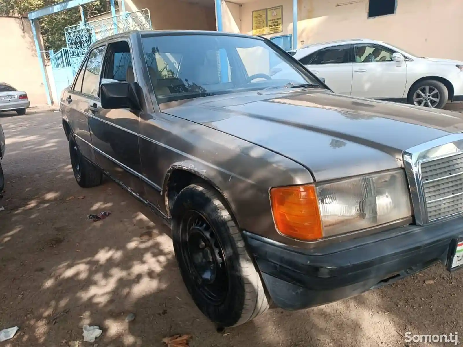 Mercedes-Benz W201, 1990-3