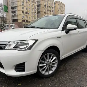 Toyota Fielder, 2015