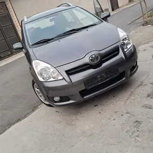 Toyota Corolla Verso, 2008