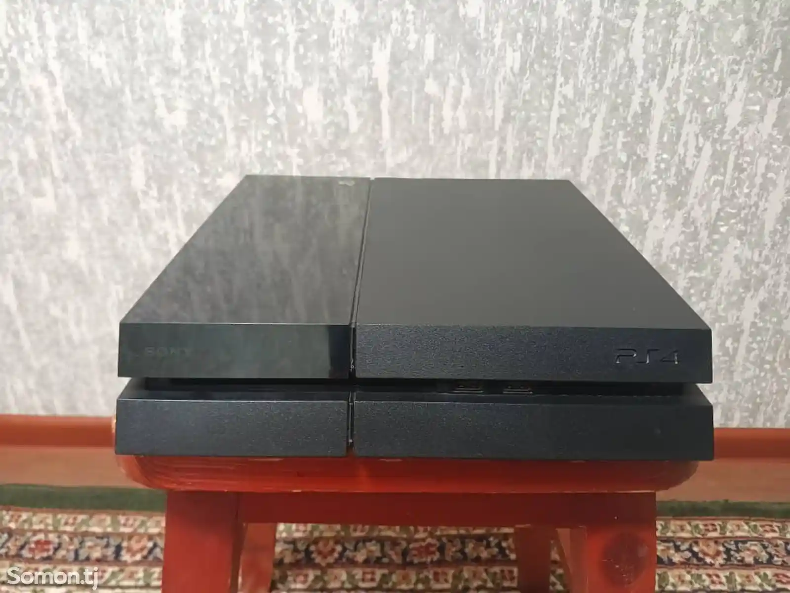 Игровая приставка Sony PlayStation 4 Slim-1