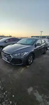 Hyundai Avante, 2016-8