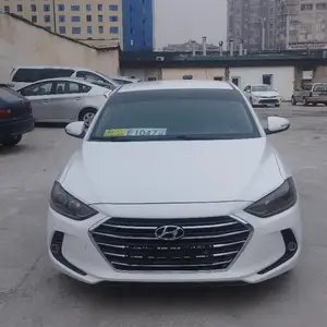 Hyundai Elantra, 2017