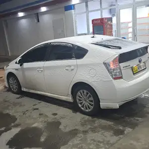 Toyota Prius, 2010