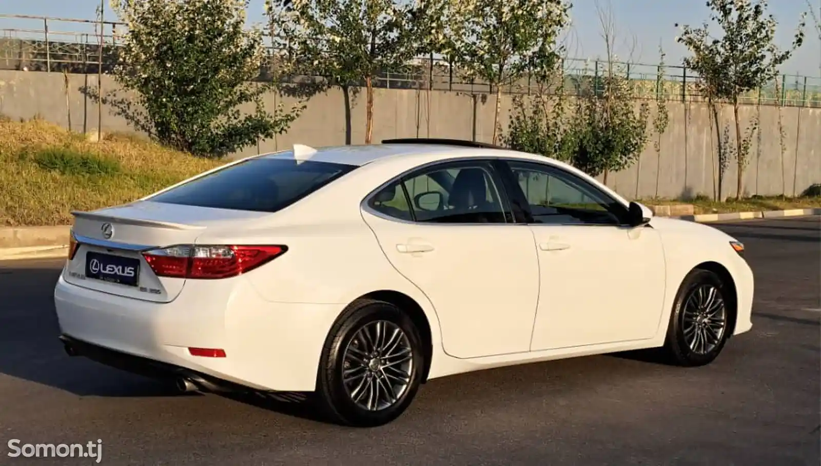 Lexus ES series, 2015-5