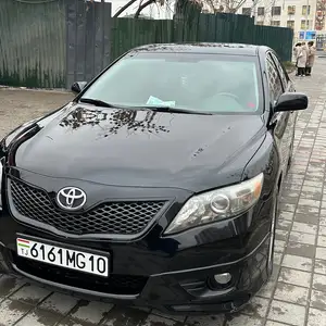 Toyota Camry, 2011