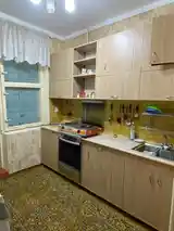 4-комн. квартира, 4 этаж, 95 м², 14 мкр-8