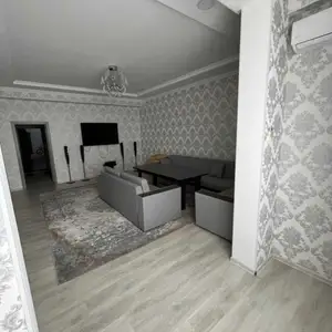 3-комн. квартира, 10 этаж, 135м², И.Сомони