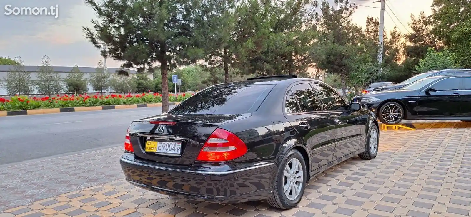 Mercedes-Benz E class, 2002-3