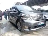 Toyota Vellfire, 2012-6