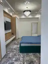 2-комн. квартира, 5 этаж, 80м², Сомони-2