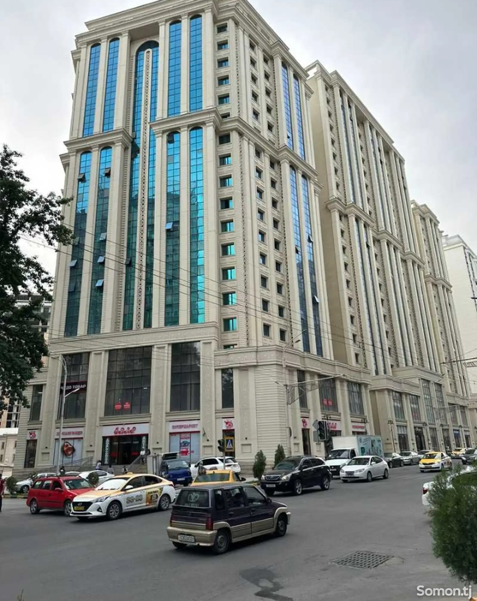 2-комн. квартира, 10 этаж, 80м², И. Сомони-1